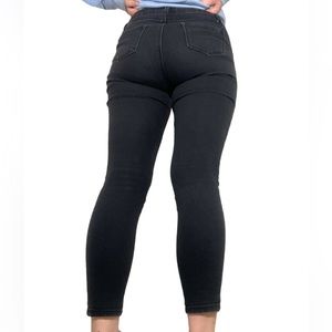 d.jeans Black Skinny Jeans Women’s 6 Medium with Back Pockets Stretchy Basic